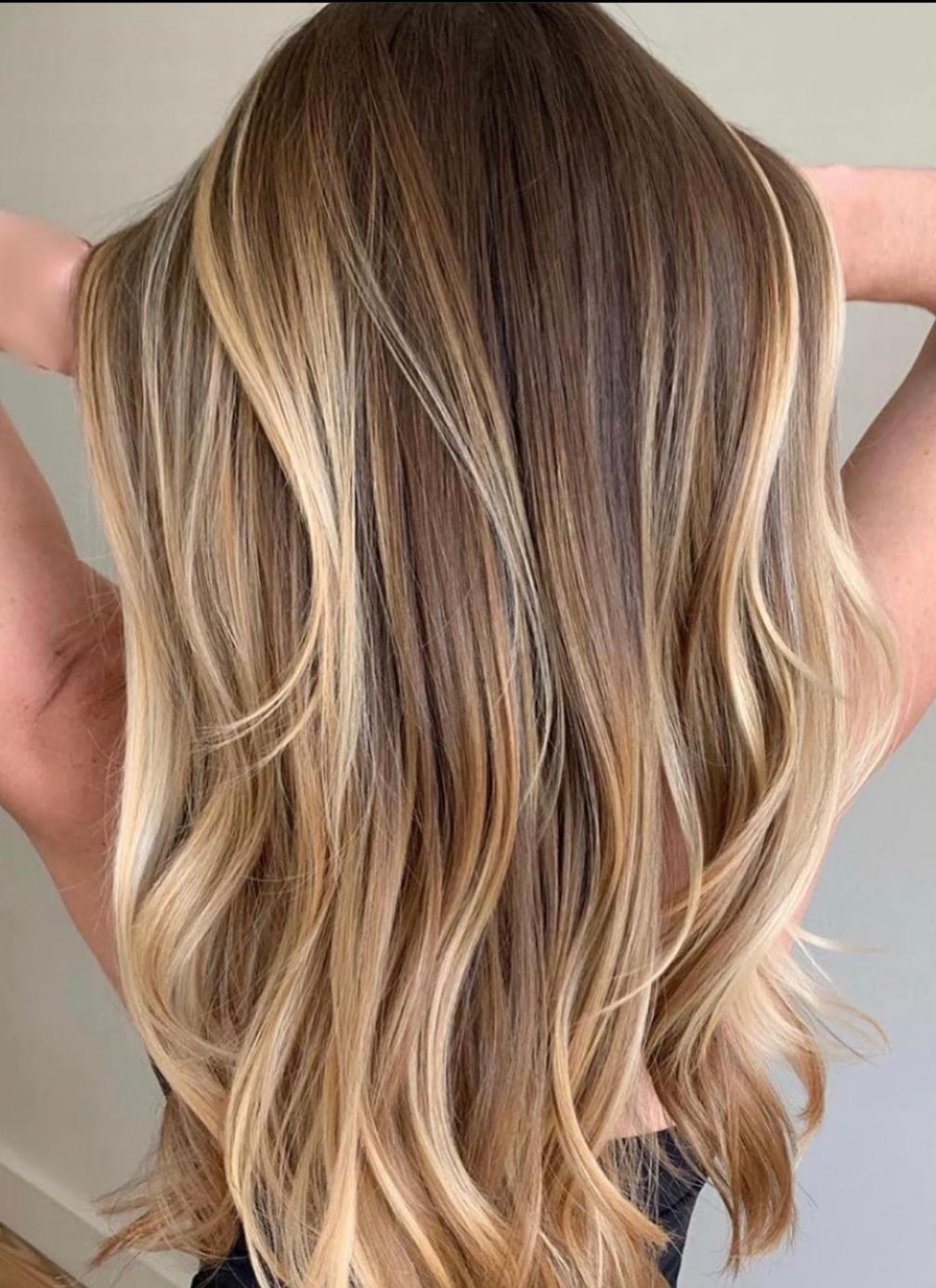 Balayage in kühlem Blond